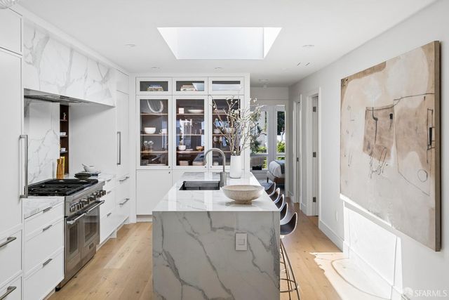 1759 8th Avenue, San Francisco, CA 94122