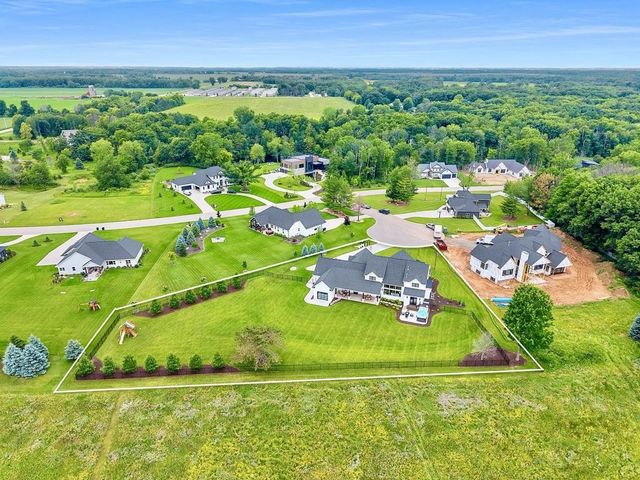 707 BLACKBERRY COURT, Hobart, WI 54155