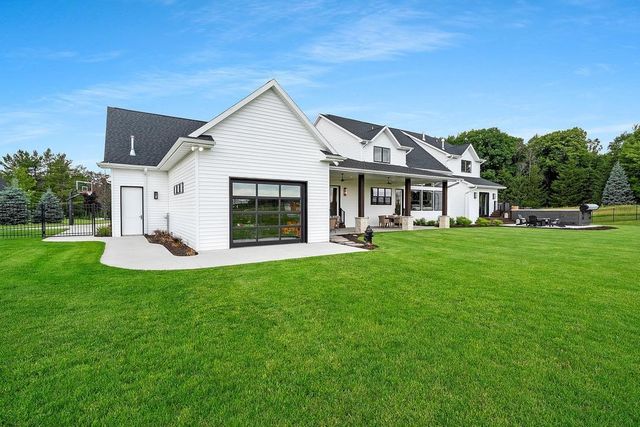 707 BLACKBERRY COURT, Hobart, WI 54155