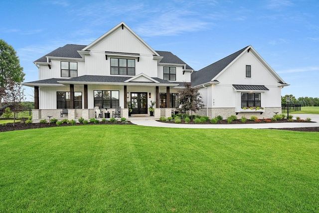 707 BLACKBERRY COURT, Hobart, WI 54155