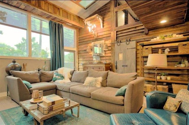 1382 Cavern Ct, Clarksville, TN 37043