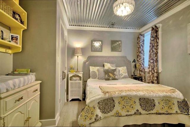 1382 Cavern Ct, Clarksville, TN 37043