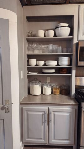 1382 Cavern Ct, Clarksville, TN 37043