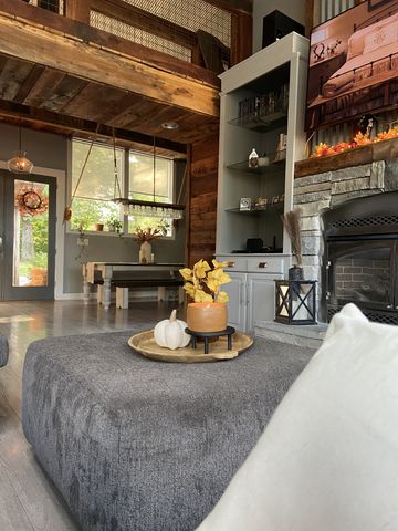 1382 Cavern Ct, Clarksville, TN 37043