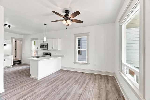 318 W Knox Ave, Spokane, WA 99205
