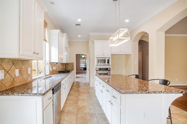 11910 Lake Mead Lane, Humble, TX 77346
