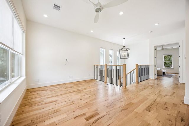 1729 Chippendale Road, Houston, TX 77018