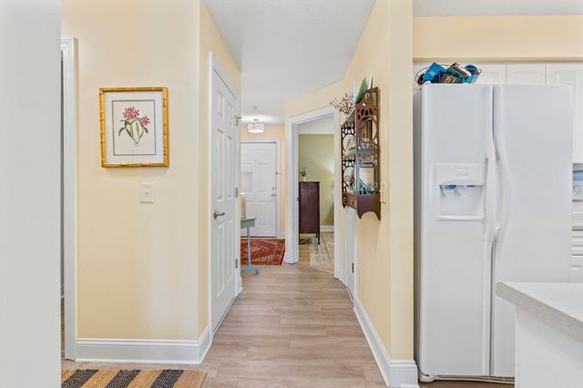 627 Woodmoor Dr Unit 302, Murrells Inlet, SC 29576