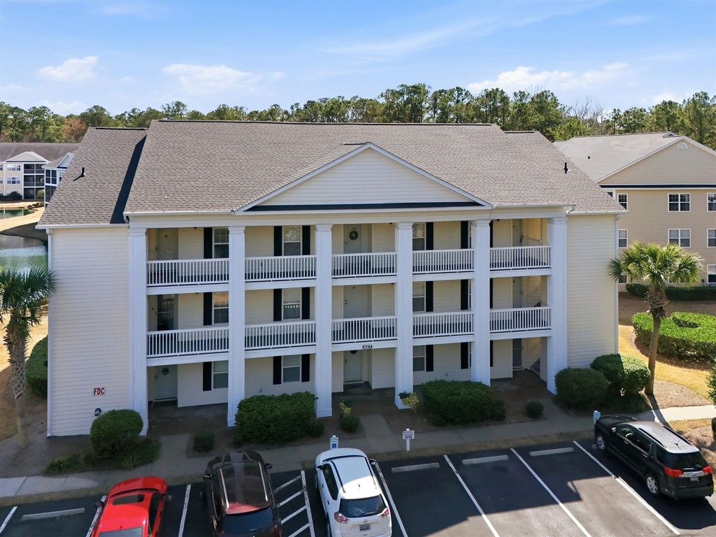 627 Woodmoor Dr Unit 302, Murrells Inlet, SC 29576