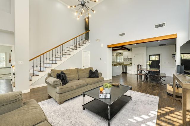 1185 County Road 258, Bertram, TX 78605