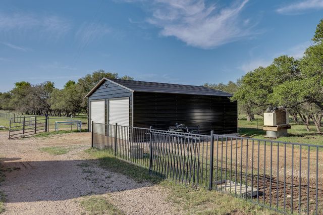 1185 County Road 258, Bertram, TX 78605