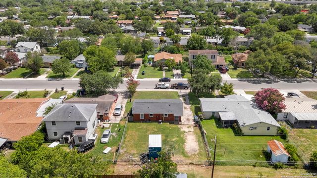 227 Anton Dr, San Antonio, TX 78223