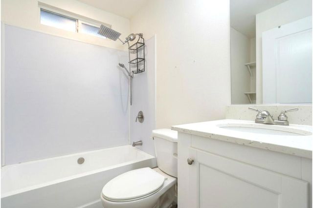 15687 Palm Drive 14, Desert Hot Springs, CA 92240