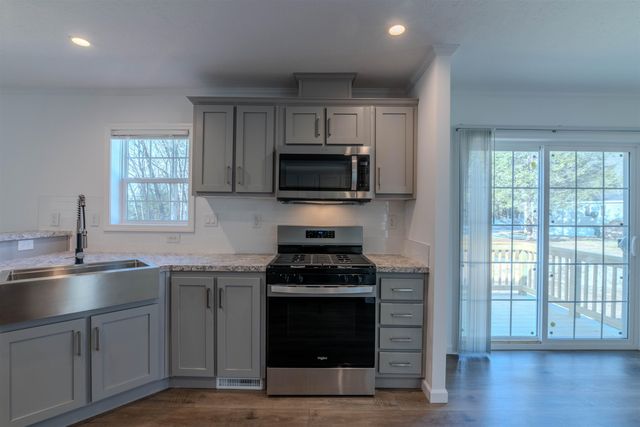 38 Cedar Street, Hinsdale, NH 03451