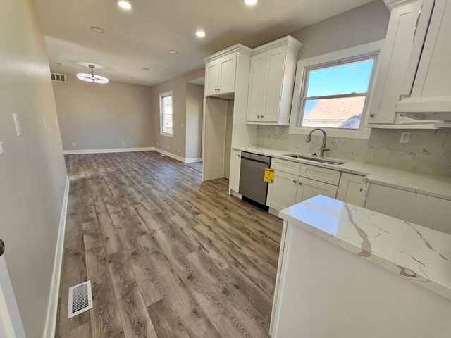 970 Murray Street, Hammond, IN 46320