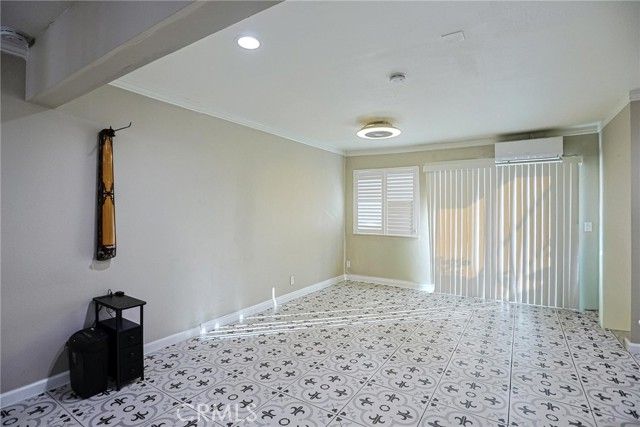 631 N Bristol 62, Santa Ana, CA 92703