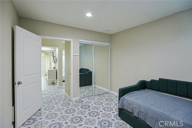 631 N Bristol 62, Santa Ana, CA 92703