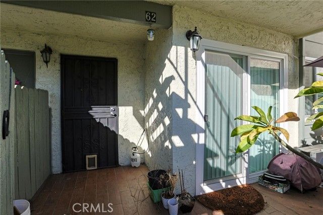 631 N Bristol 62, Santa Ana, CA 92703