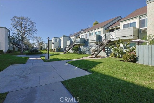 631 N Bristol 62, Santa Ana, CA 92703