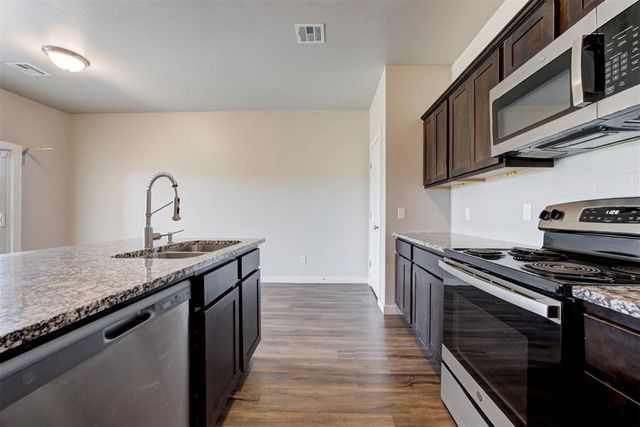 15944 Spur Circle, Mcloud, OK 74851