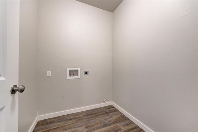 15944 Spur Circle, Mcloud, OK 74851