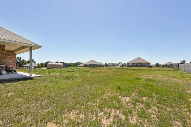 15944 Spur Circle, Mcloud, OK 74851