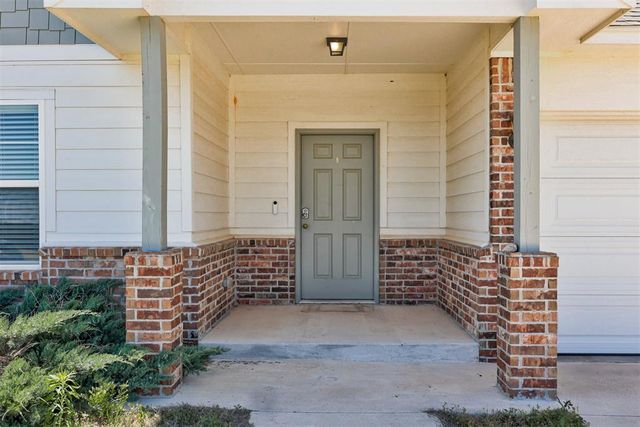 15944 Spur Circle, Mcloud, OK 74851