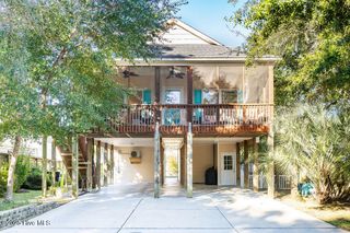 129 NE 24th Street, Oak Island, NC 28465