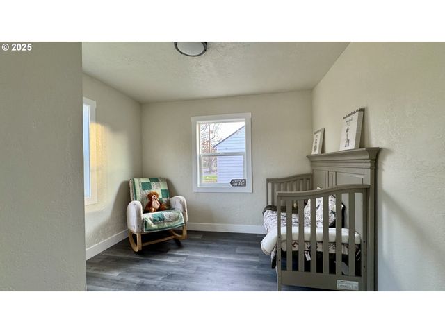 1925 LIBERTY St, Salem, OR 97317