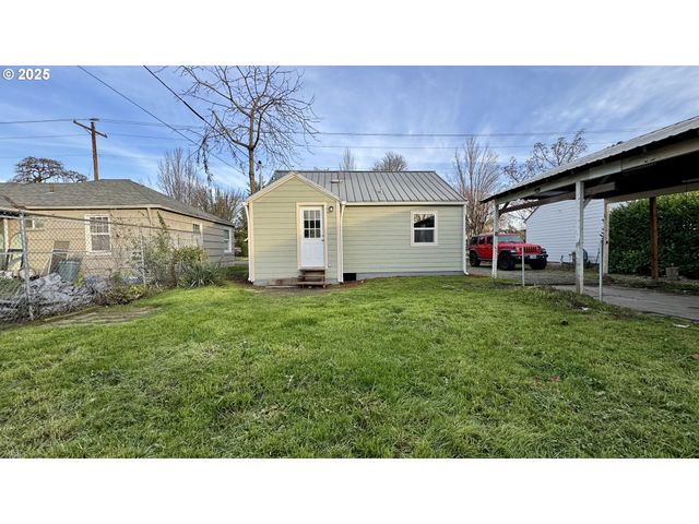 1925 LIBERTY St, Salem, OR 97317