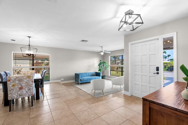 10264 Crosswind Road, Boca Raton, FL 33498