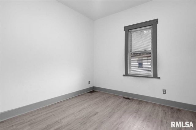 1617 Cummins Avenue, Springfield, IL 62702