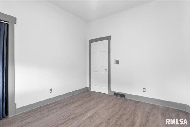 1617 Cummins Avenue, Springfield, IL 62702