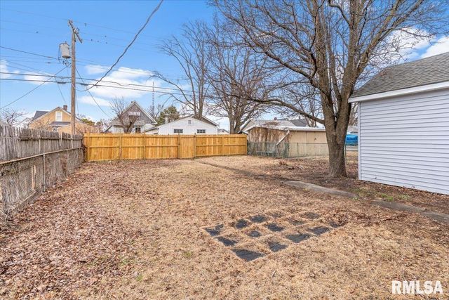 1617 Cummins Avenue, Springfield, IL 62702