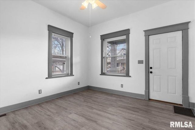 1617 Cummins Avenue, Springfield, IL 62702