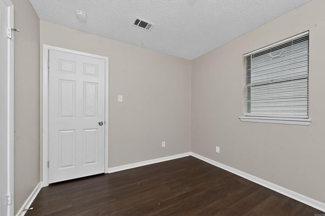 208 Hilda Street, Jacksonville, AR 72076