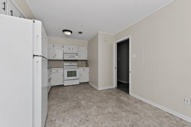 208 Hilda Street, Jacksonville, AR 72076
