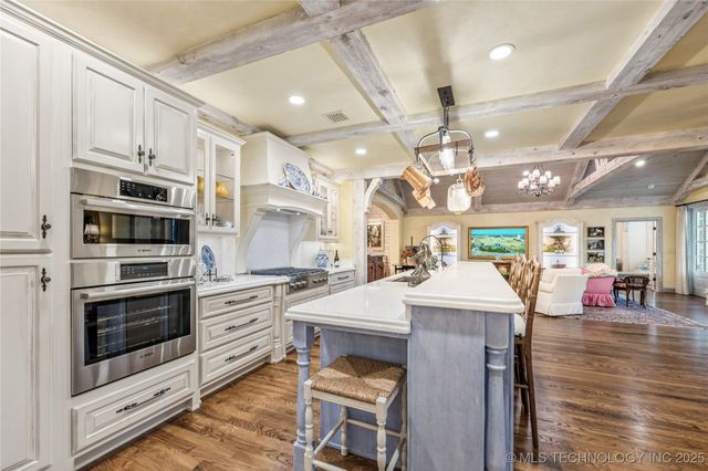 8406 S Nogales Avenue, Tulsa, OK 74132