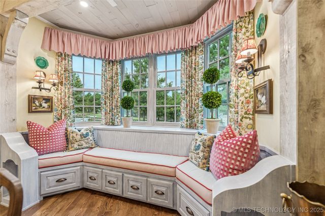 8406 S Nogales Avenue, Tulsa, OK 74132