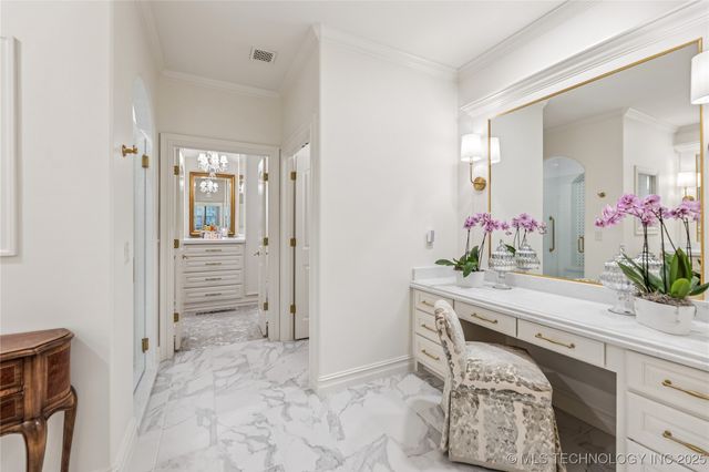 8406 S Nogales Avenue, Tulsa, OK 74132