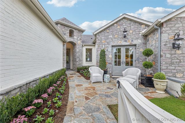 8406 S Nogales Avenue, Tulsa, OK 74132