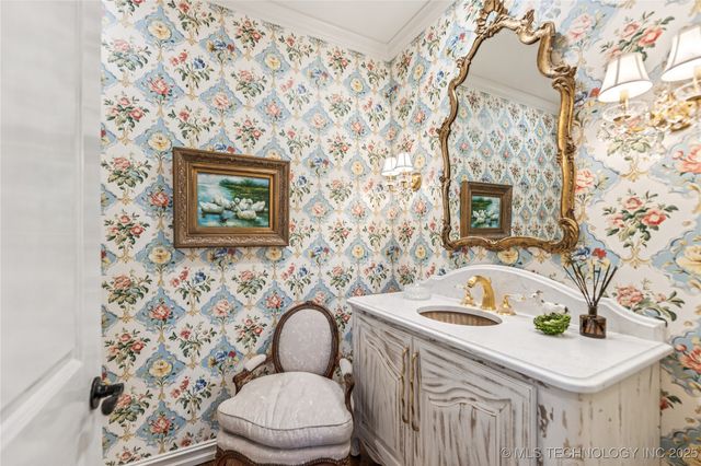 8406 S Nogales Avenue, Tulsa, OK 74132