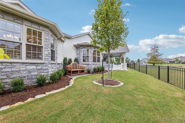 8406 S Nogales Avenue, Tulsa, OK 74132