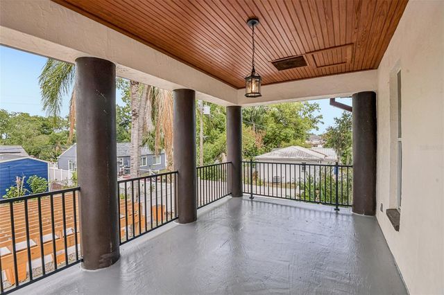 929 W BEACON AVENUE, Tampa, FL 33603