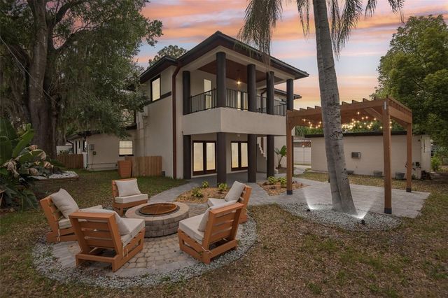 929 W BEACON AVENUE, Tampa, FL 33603