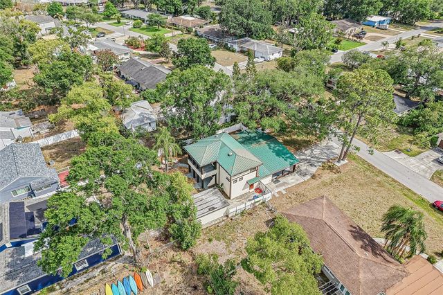 929 W BEACON AVENUE, Tampa, FL 33603
