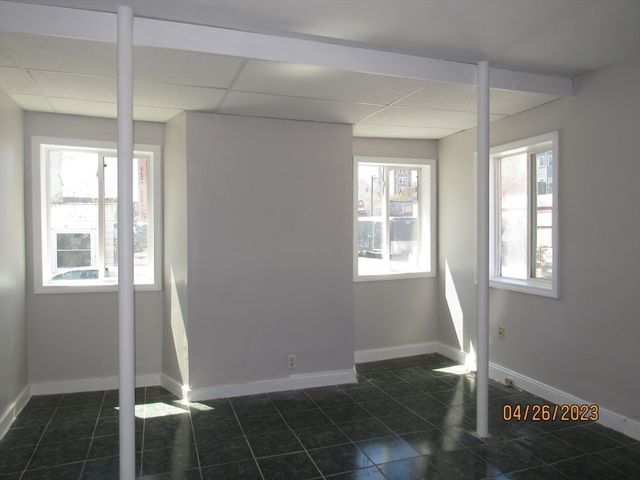 4 Plum St 1, Worcester, MA 01604