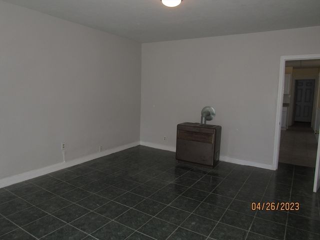 4 Plum St 1, Worcester, MA 01604