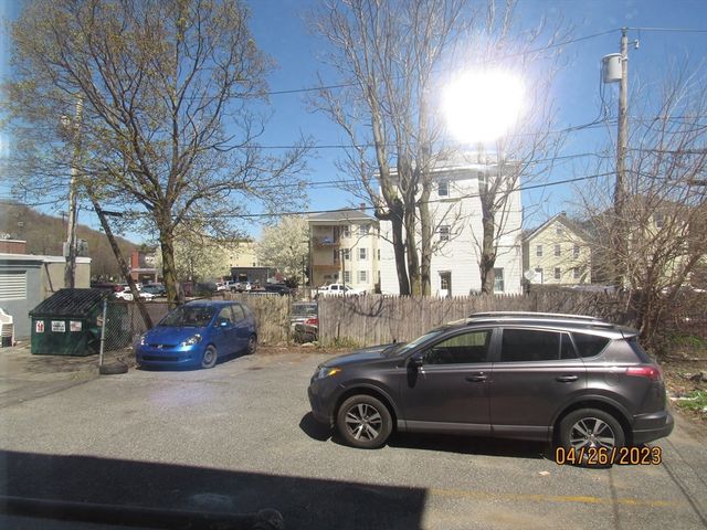 4 Plum St 1, Worcester, MA 01604