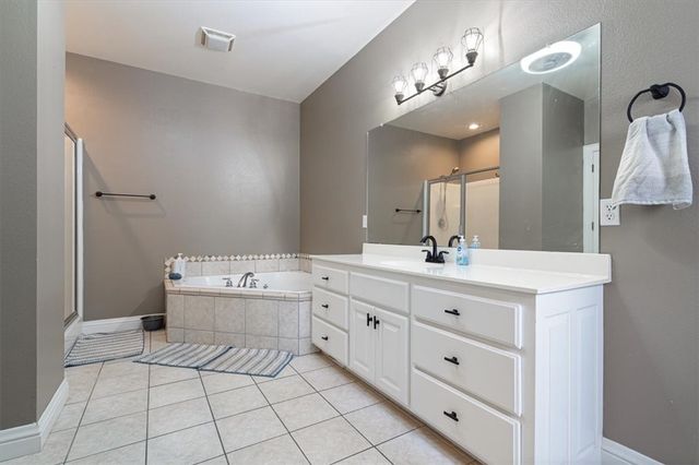 16893 Gum Springs Drive, Siloam Springs, AR 72761